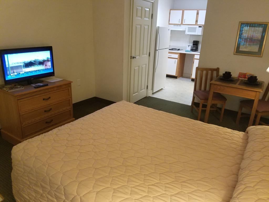 Affordable Suites Флорънс Екстериор снимка