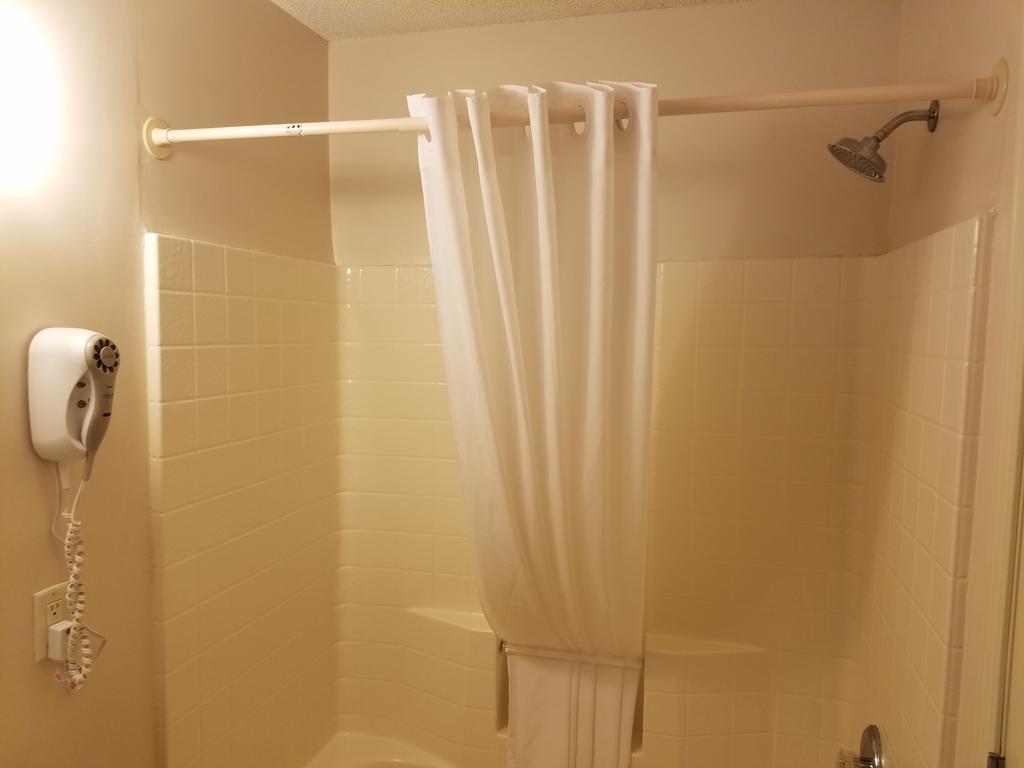 Affordable Suites Флорънс Екстериор снимка